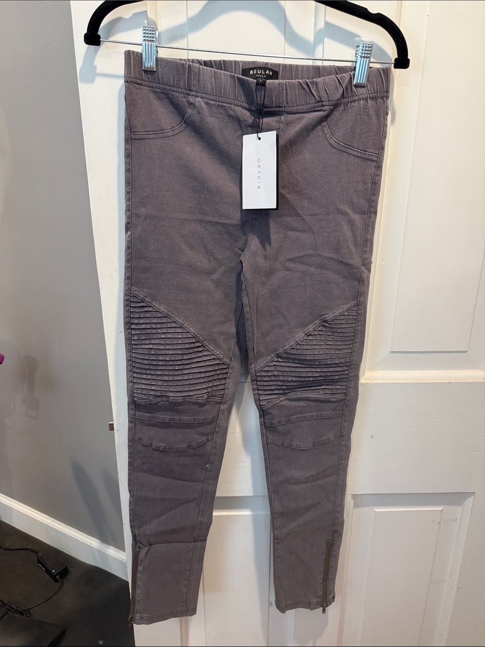 Beulah Men's Gray Moto Pants with Knee Ribbing